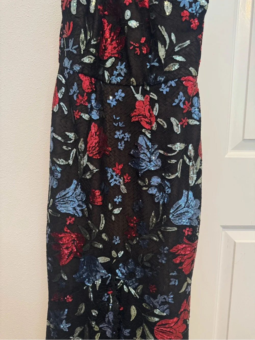 STUNNING! Marchesa Notte NWT Floral Sequin Lace Halter Gown Size 4